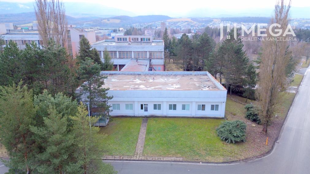 NA PREDAJ: Kompletne vybavené ZDRAVOTNÉ STREDISKO v Snine