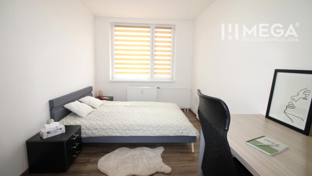 NA PRENÁJOM ZARIADENÝ 2-izbový BYT PO REKONŠTRUKCII – HUMENNÉ