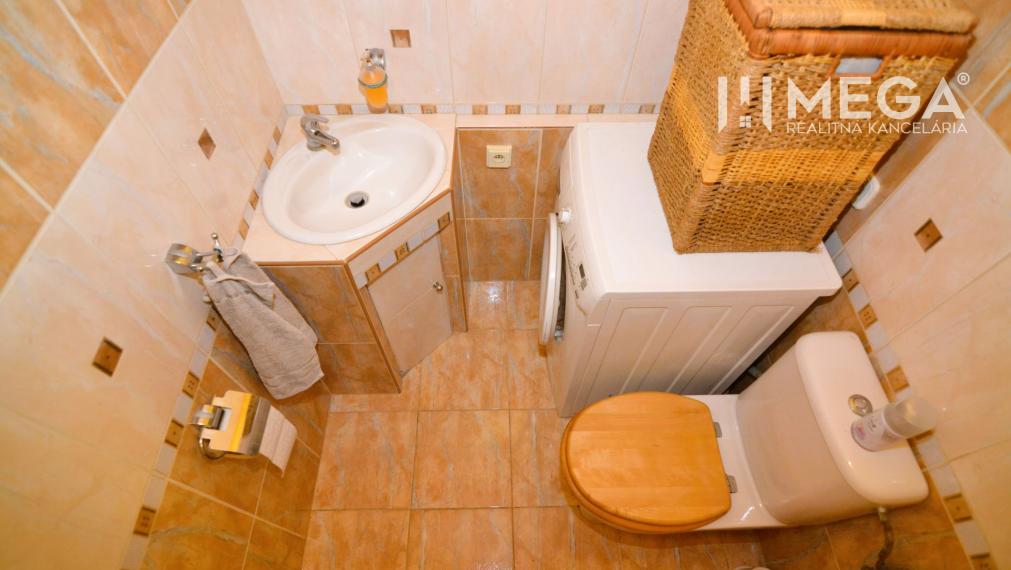 PREDAJ 3-izbového BYTU (74 m2) v HUMENNOM ulica TŘEBÍČSKA