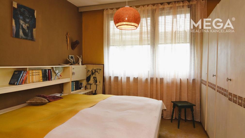 PREDAJ 3-izbového BYTU (74 m2) v HUMENNOM ulica TŘEBÍČSKA