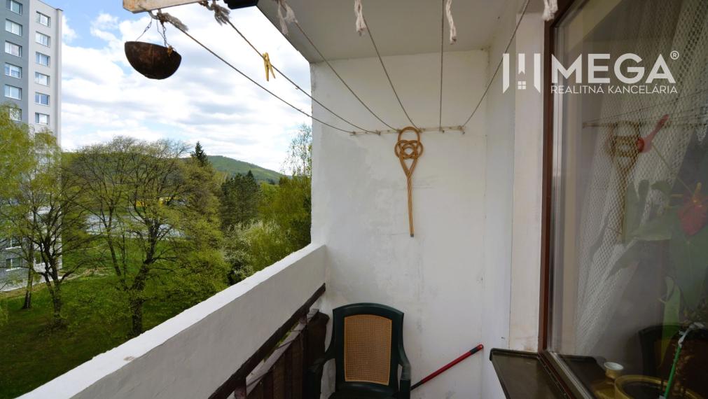 PREDAJ 3-izbového BYTU (74 m2) v HUMENNOM ulica TŘEBÍČSKA