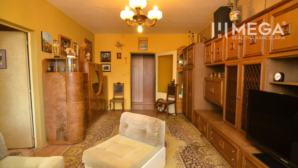 PREDAJ 3-izbového BYTU (74 m2) v HUMENNOM ulica TŘEBÍČSKA