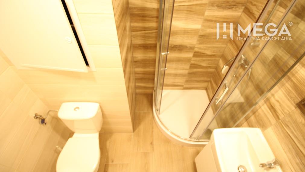 NA PRENÁJOM ÚTULNÝ 1,5-izb. BYT na Laboreckej ulici HUMENNÉ