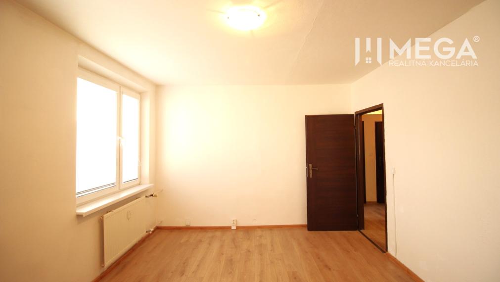 NA PRENÁJOM ÚTULNÝ 1,5-izb. BYT na Laboreckej ulici HUMENNÉ