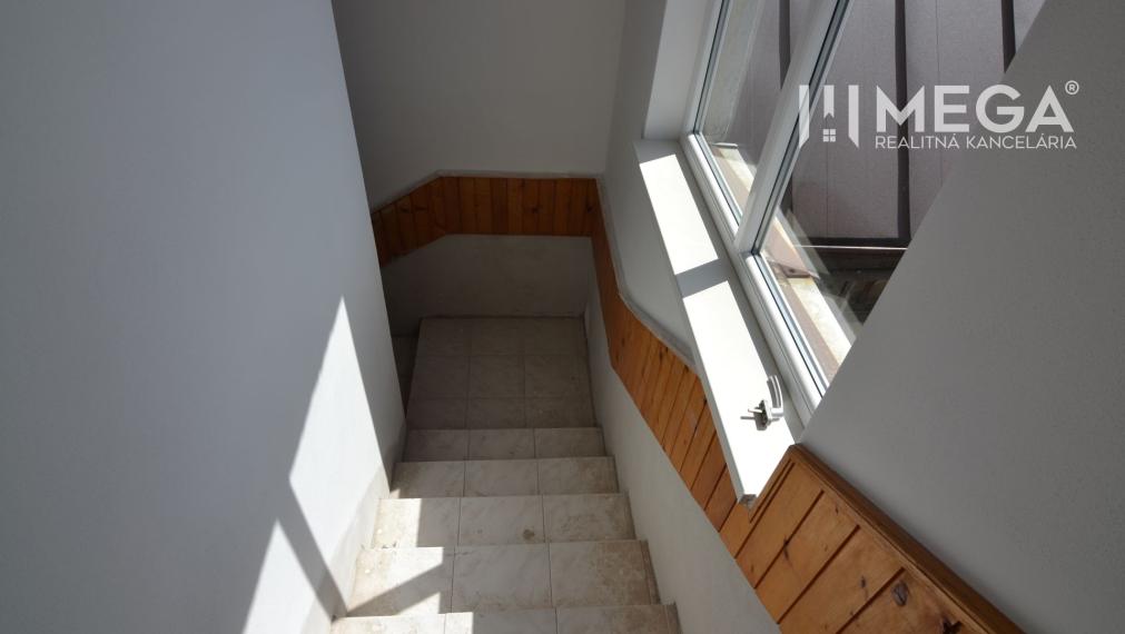 PRENÁJOM 2-izbového bytu v Humennom ulica Čapajevova