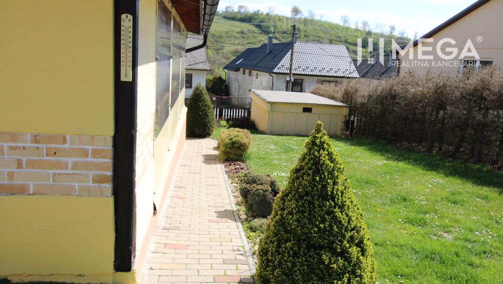 NA PREDAJ DOM GIGLOVCE blízko DOMAŠE S VLASTNOU VINÁRNIČKOU