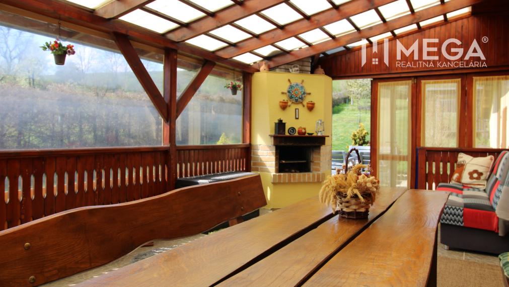 NA PREDAJ DOM GIGLOVCE blízko DOMAŠE S VLASTNOU VINÁRNIČKOU