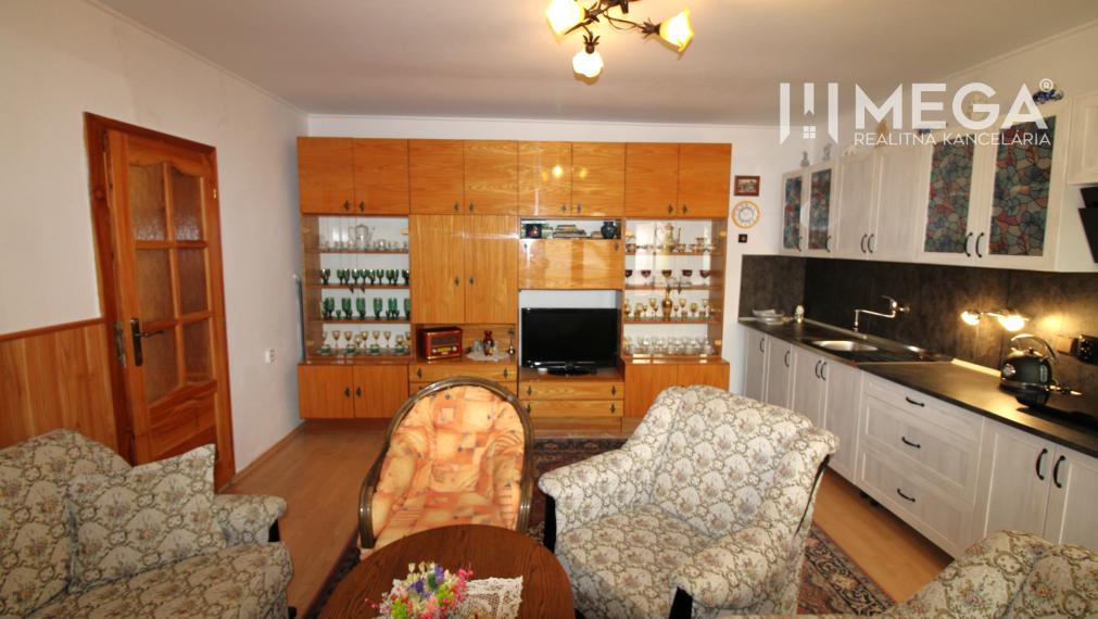 NA PREDAJ DOM GIGLOVCE blízko DOMAŠE S VLASTNOU VINÁRNIČKOU