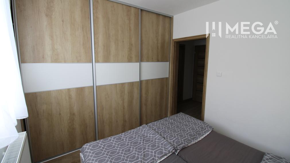 Na prenájom moderný 3-izbový byt v meste Snina