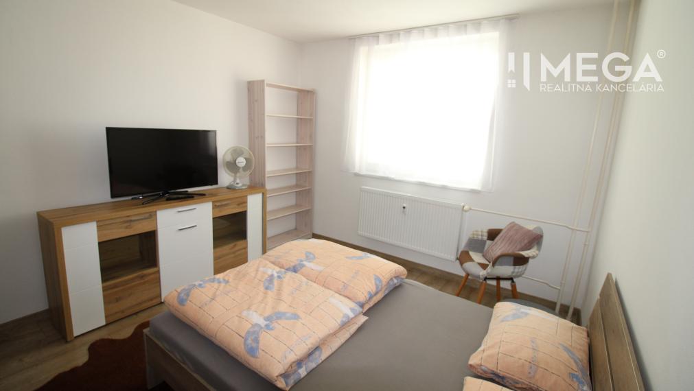 Na prenájom moderný 3-izbový byt v meste Snina