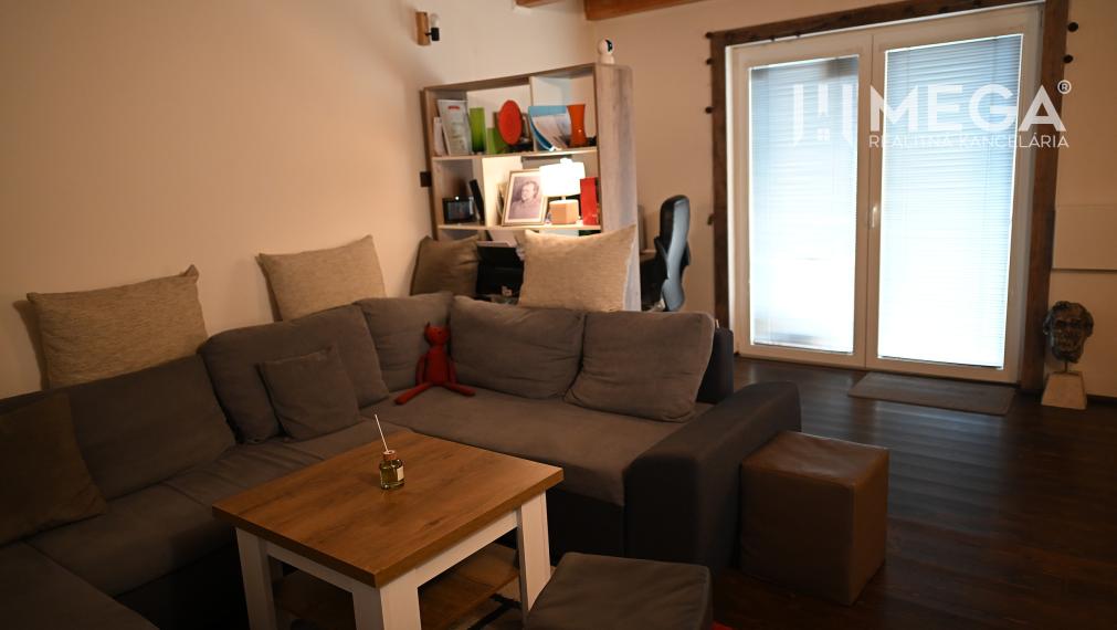 NA PREDAJ: Štýlová celoročne obývateľná chata priamo pri jazere – Košice – Čaňa (Tajvan)