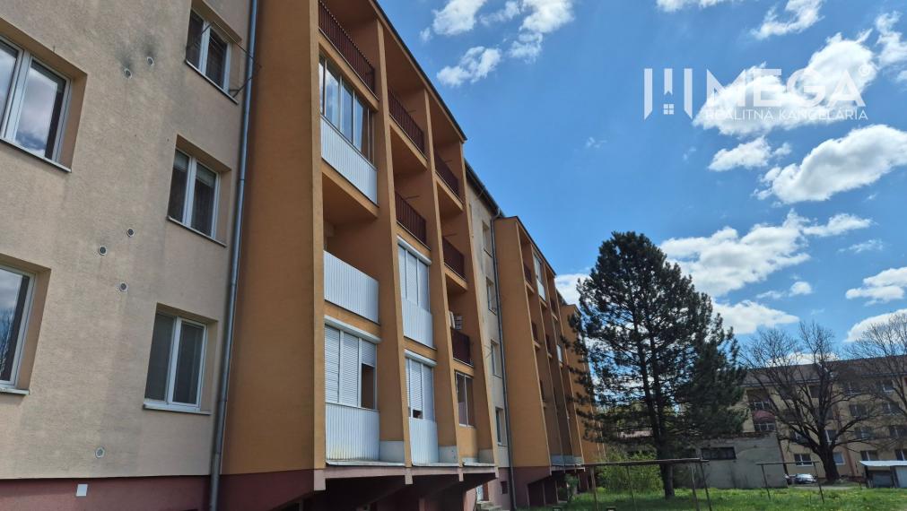 PREDAJ 3-izbového bytu v MEDZILABORCIACH ul.ŠVERMOVA