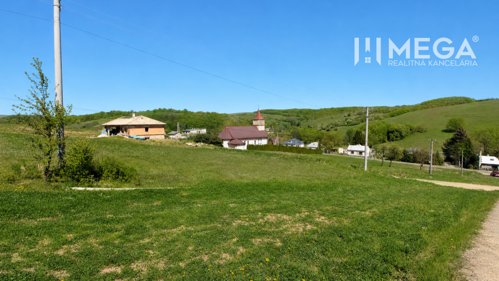 NA PREDAJ: Priestranný pozemok 2126 m² obec Víťazovce – ideálny na výstavbu rodinného domu