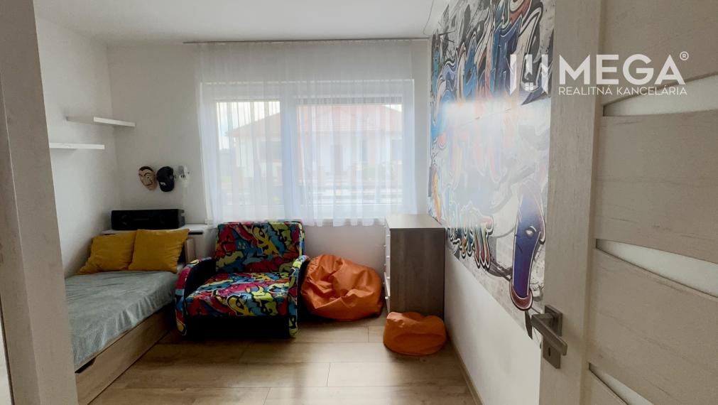 Na predaj priestranný bungalov v obci Lackovce