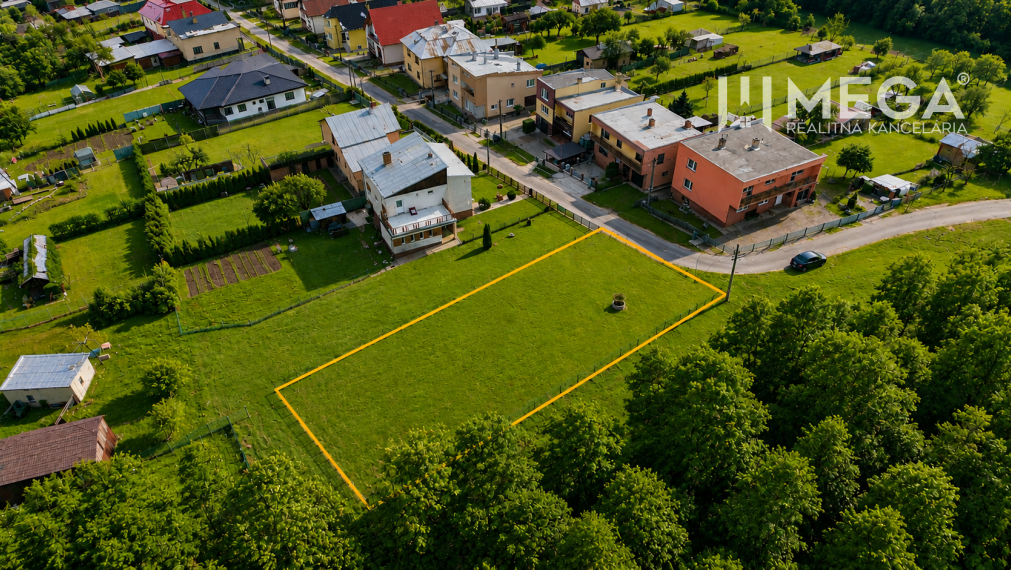 NA PREDAJ Moderný bungalov na výnimočnom mieste v obci Závadka
