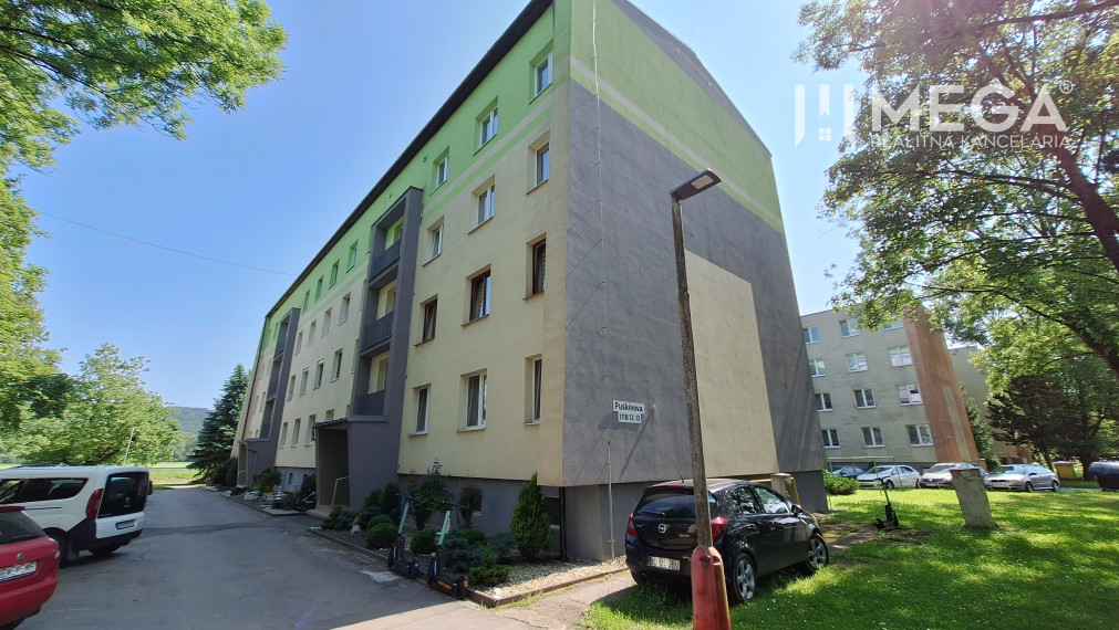 REZERVOVANÝ - NA PRENÁJOM - 2 izbový BYT v meste Humenné