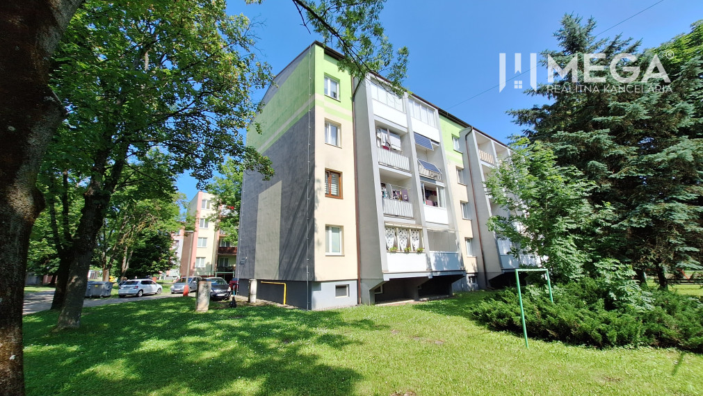 REZERVOVANÝ - NA PRENÁJOM - 2 izbový BYT v meste Humenné