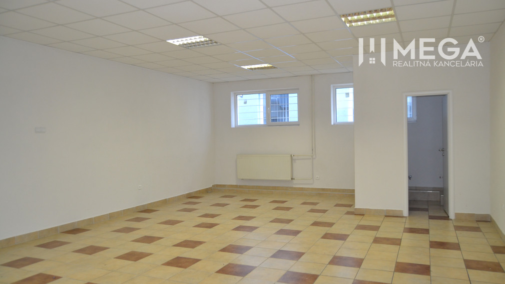 PRENÁJOM OBCHODNÉHO PRIESTORU (54 m2) ulica MIEROVÁ HUMENNÉ