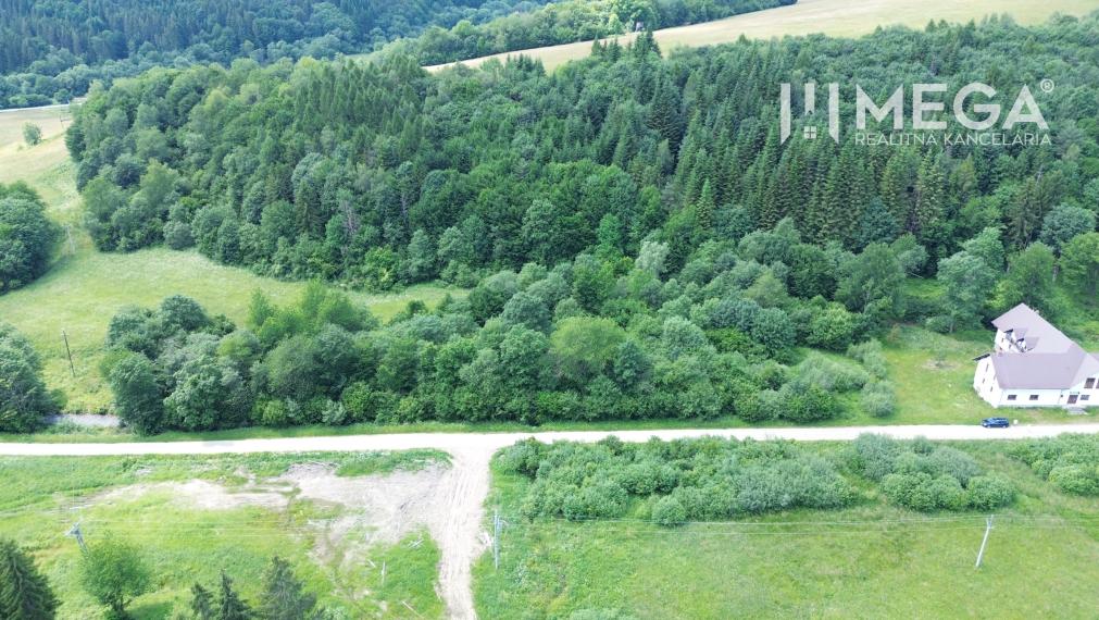 Investičný stavebný pozemok v oblasti Danová - 2 200m2
