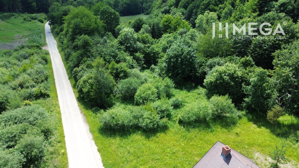 Investičný stavebný pozemok v oblasti Danová - 2 200m2