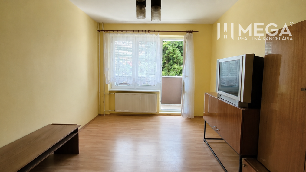 NA PREDAJ 3-izbový byt s balkónom - ŠIRŠIE CENTRUM HUMENNÉ