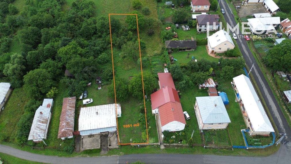 NA PREDAJ stavebný POZEMOK s LETNOU KUCHYŇOU v obci OĽŠINKOV