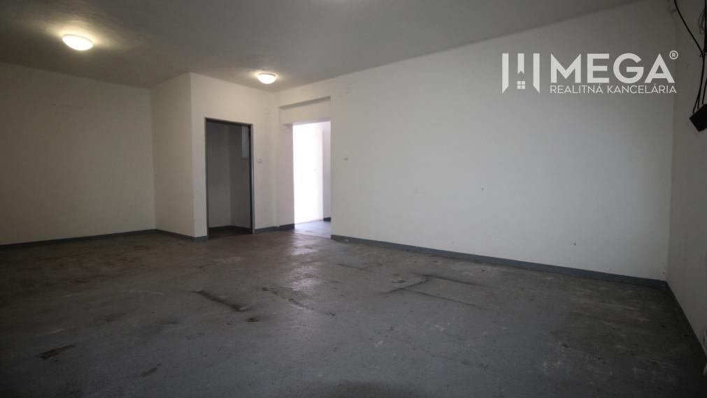 NA PRENÁJOM: Multifunkčný priestor 55 m² (Sklad / Dielňa / Kancelária) – A. Bernoláka, Michalovce