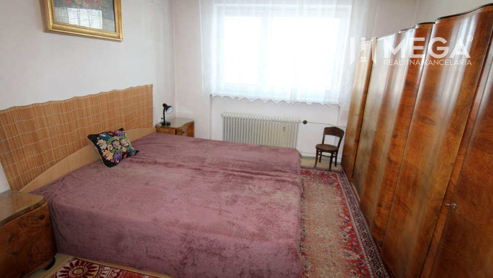 Na predaj dom na vynikajúcom pozemku priamo v meste Humenné, exkluzívne!