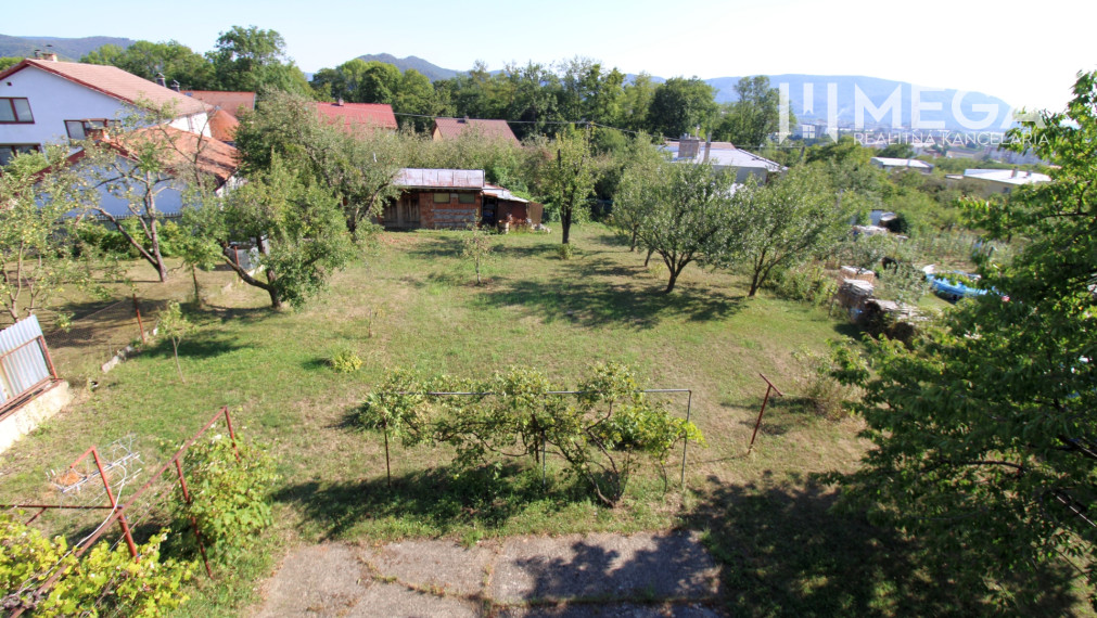 Na predaj dom na vynikajúcom pozemku priamo v meste Humenné, exkluzívne!