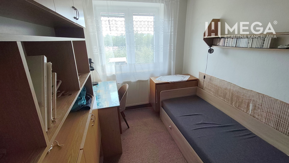Na predaj dom na vynikajúcom pozemku priamo v meste Humenné, exkluzívne!