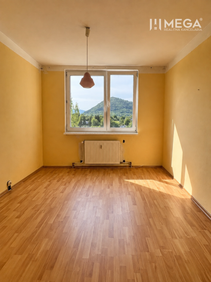 Na predaj 3 izbový byt s balkónom na Sidl.III v Humennom