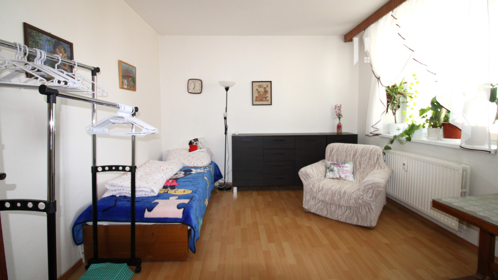 NA PREDAJ VEĽKOMETRÁŽNY 4-IZBOVÝ BYT 88 m² S LOGGIOU HUMENNÉ