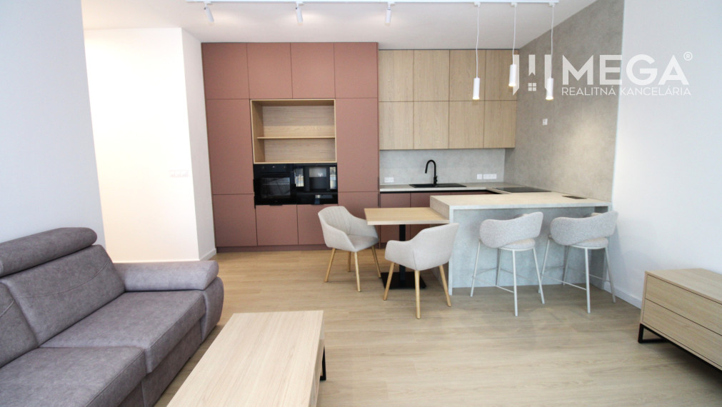 REZERVOVANÝ PRÉMIOVÝ 3-IZBOVÝ BYT – CENTRAL POINT HUMENNÉ