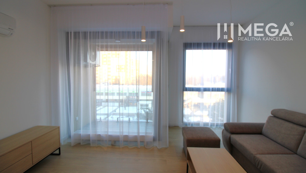 NA PRENÁJOM PRÉMIOVÝ 3-IZBOVÝ BYT – CENTRAL POINT HUMENNÉ