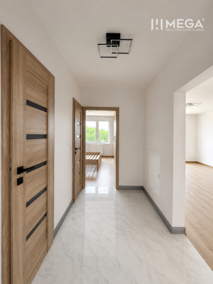 Na predaj 3 izbový byt s balkónom v Strážskom