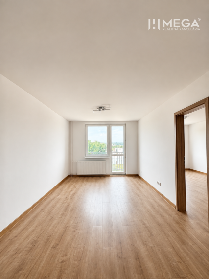 Na predaj 3 izbový byt s balkónom v Strážskom