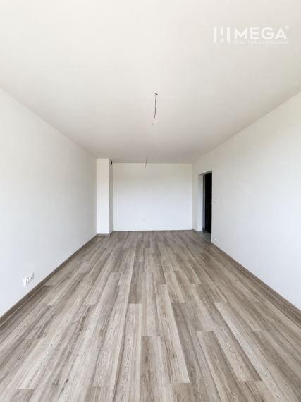 Na predaj  – 2 izbový byt s balkónom v Strážskom