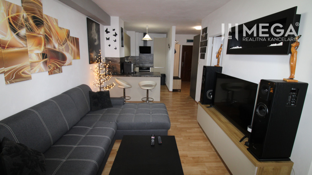 Na predaj - MODERNÝ 2-IZBOVÝ BYT PO REKONŠTRUKCII – SNINA