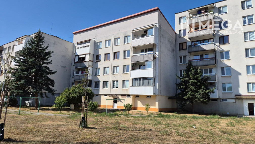 NOVÁ CENA za PREDAJ 2-izbového bytu (40 m2) HUMENNÉ sídl. 3