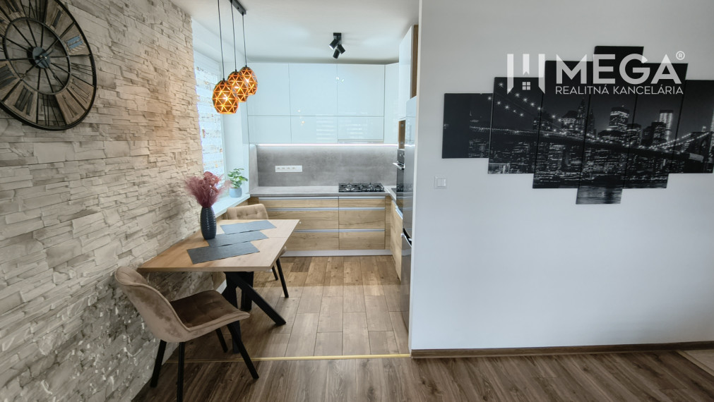 NA PRENÁJOM – PRÉMIOVÝ 3-IZBOVÝ BYT S PANORAMATICKÝM VÝHĽADOM