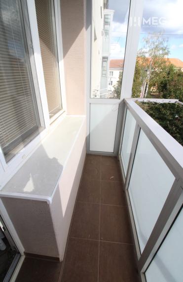 NA PREDAJ - 2 iz. byt s balkónom blízko centra mesta Humenné