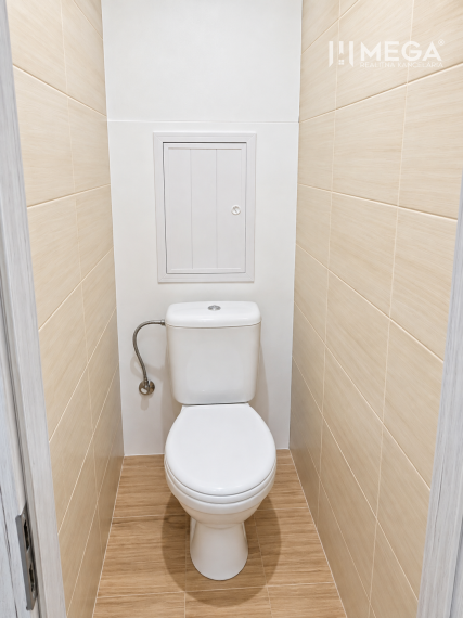 NA PREDAJ 2-izbový zrekonštuovaný byt s balkónom  v Humennom