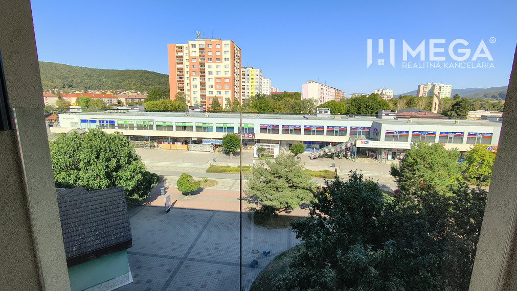 REZERVOVANÝ PRÉMIOVÝ 3-IZBOVÝ BYT – CENTRAL POINT HUMENNÉ