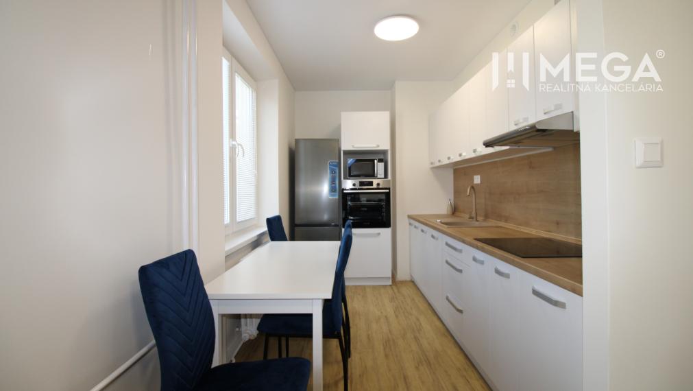 NA PRENÁJOM -  Zariadený 2 izbový byt s balkónom, Dobrianského, Humenné