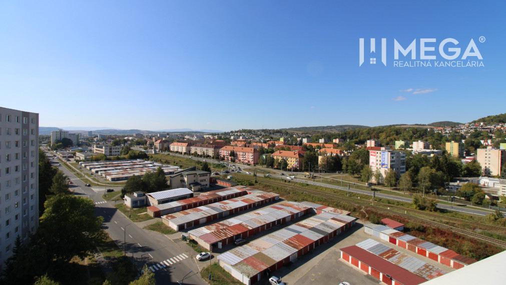 NA PREDAJ - 3 izbový byt na Sídlisku III. v meste Humenné