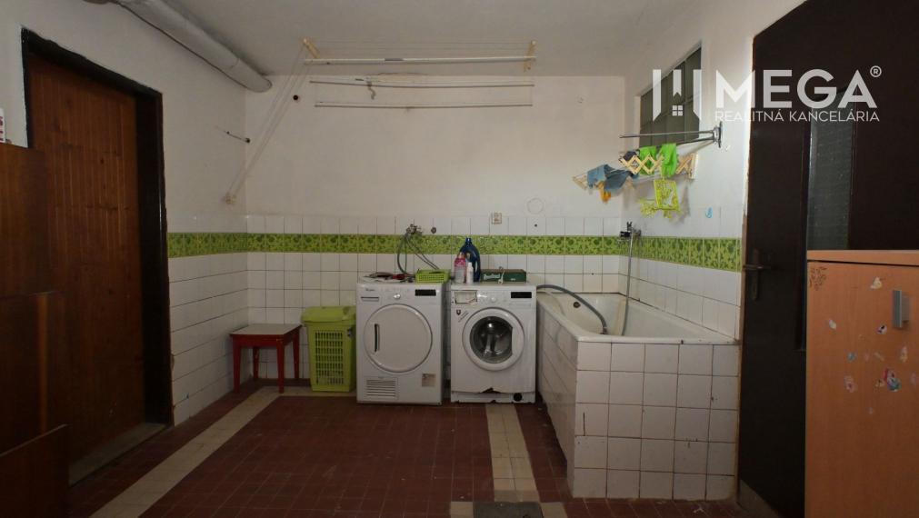 PREDAJ RODINNÉHO DOMU v HUMENNOM
