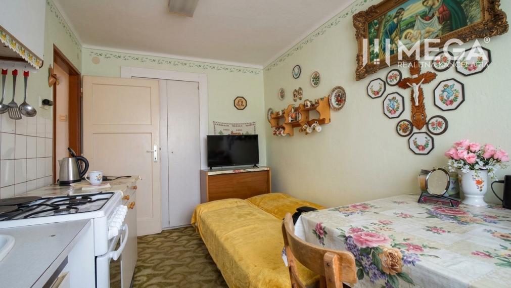 NA PREDAJ EXKLUZÍVNE: 1-izbový byt s výmerou 50 m² na Staničnej ulici v Humennom