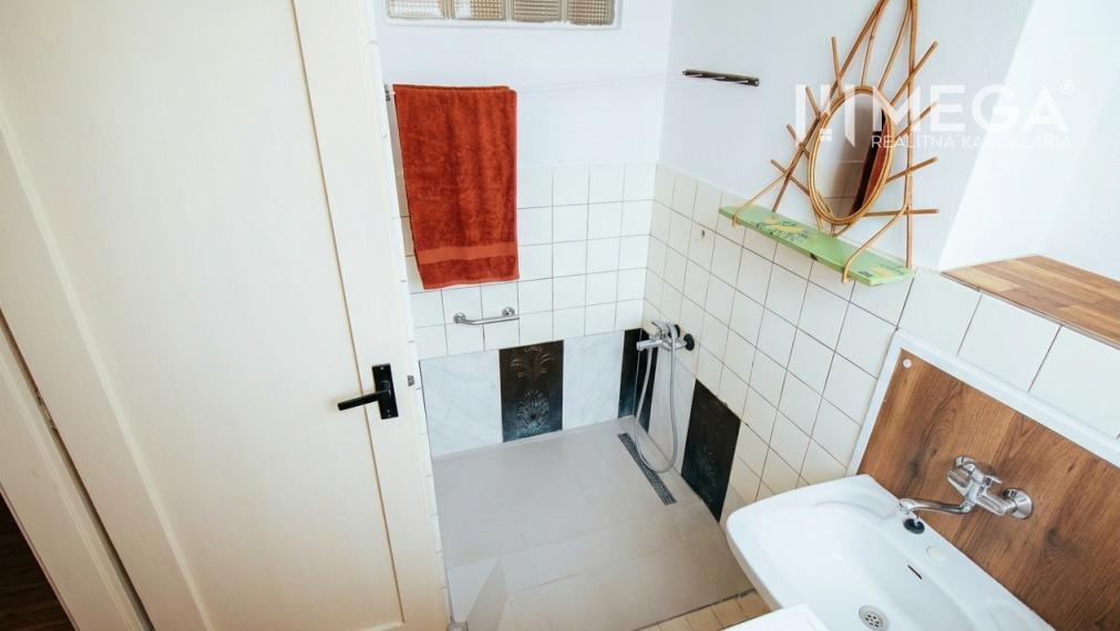 NA PREDAJ EXKLUZÍVNE: 1-izbový byt s výmerou 50 m² na Staničnej ulici v Humennom
