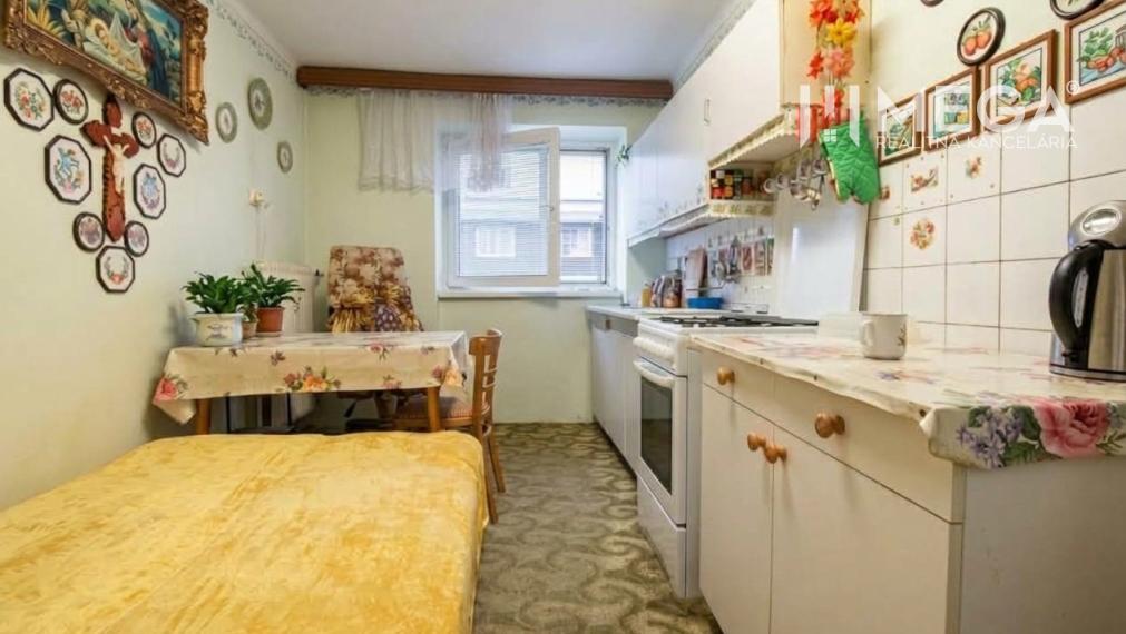 NA PREDAJ EXKLUZÍVNE: 1-izbový byt s výmerou 50 m² na Staničnej ulici v Humennom