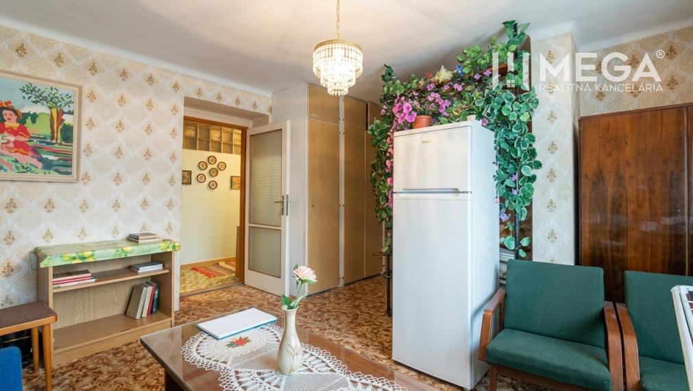 NA PREDAJ EXKLUZÍVNE: 1-izbový byt s výmerou 50 m² na Staničnej ulici v Humennom